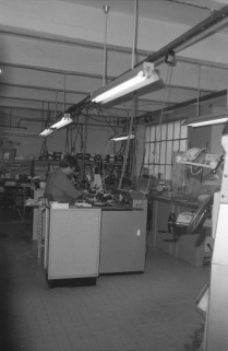 Intérieur d'un atelier dans le bâtiment d'origine. © Région Bourgogne-Franche-Comté, Inventaire du patrimoine Intérieur d'un atelier dans le bâtiment d'origine. © Région Bourgogne-Franche-Comté, Inventaire du patrimoine