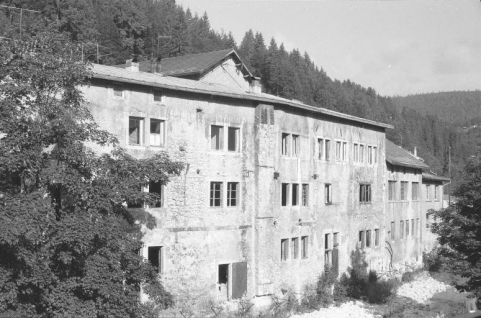 Façade sur la Bienne depuis l'est (amont). © Région Bourgogne-Franche-Comté, Inventaire du patrimoine