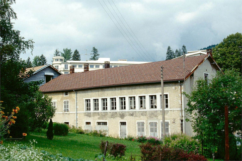 Vue d'ensemble de la façade postérieure. © Région Bourgogne-Franche-Comté, Inventaire du patrimoine