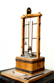 Mouton servant autrefois à l'estampage. © Région Bourgogne-Franche-Comté, Inventaire du patrimoine Mouton servant autrefois à l'estampage. © Région Bourgogne-Franche-Comté, Inventaire du patrimoine