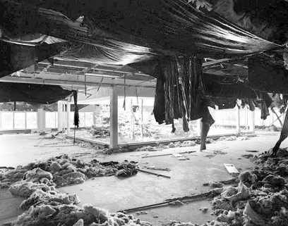 Intérieur de la cantine et jardin suspendu. © Région Bourgogne-Franche-Comté, Inventaire du patrimoine
