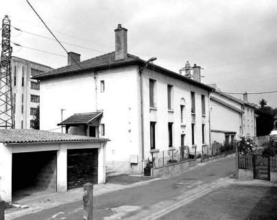 Maison de type IIIb (3, cité Rhodiacéta), de trois quarts gauche. © Région Bourgogne-Franche-Comté, Inventaire du patrimoine