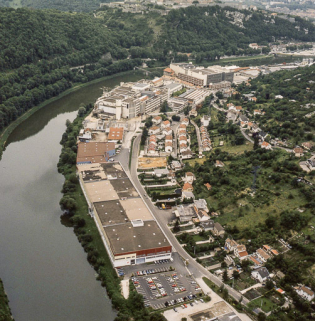 Vue aérienne du site depuis l'est. © Région Bourgogne-Franche-Comté, Inventaire du patrimoine