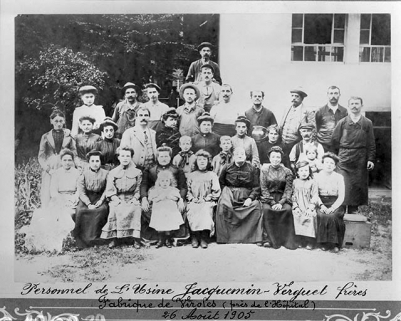 Personnel de l'Usine Jacquemin-Verguet frères. Fabrique de Viroles (près de l'Hôpital). © Région Bourgogne-Franche-Comté, Inventaire du patrimoine