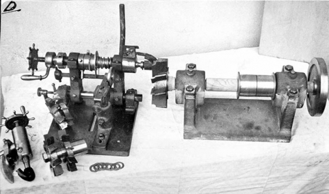 Industrie de la pipe : machine à fraiser. © Région Bourgogne-Franche-Comté, Inventaire du patrimoine