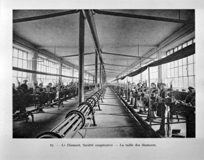 Le Diamant, Société coopérative - La taille des diamants, début des années 1920. © Région Bourgogne-Franche-Comté, Inventaire du patrimoine