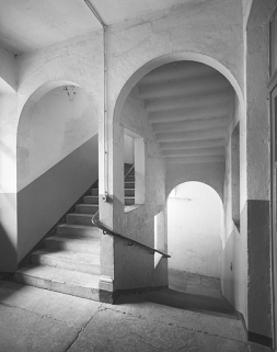 Bâtiment rue de la Poyat : escalier. © Région Bourgogne-Franche-Comté, Inventaire du patrimoine