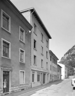 Façade antérieure de l'immeuble aux 11-11bis, rue Lançon. © Région Bourgogne-Franche-Comté, Inventaire du patrimoine