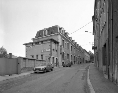 Façade antérieure de trois quarts gauche. © Région Bourgogne-Franche-Comté, Inventaire du patrimoine
