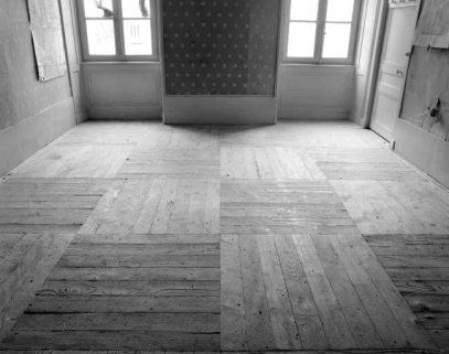 Intérieur de l'habitation : pièce en rez de chaussée à droite de l'escalier : détail du plancher. © Région Bourgogne-Franche-Comté, Inventaire du patrimoine