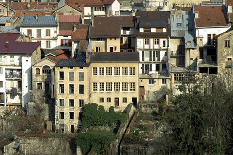 Vue d'ensemble depuis le sud-est. © Région Bourgogne-Franche-Comté, Inventaire du patrimoine