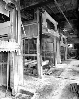 Vue d'ensemble des châssis de scie multilames Giorgini Maggi. © Région Bourgogne-Franche-Comté, Inventaire du patrimoine