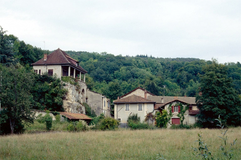 Vue d'ensemble depuis le sud-ouest. © Région Bourgogne-Franche-Comté, Inventaire du patrimoine
