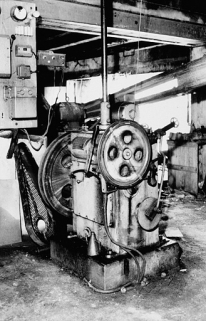 Système de descente d'un châssis porte-lames. © Région Bourgogne-Franche-Comté, Inventaire du patrimoine