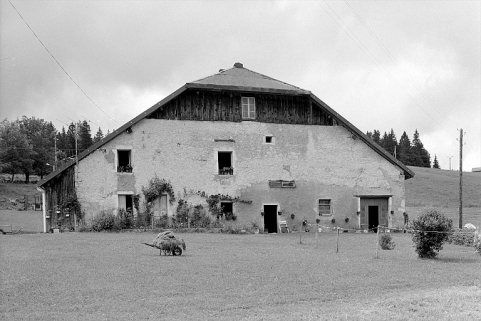 Face latérale de la ferme de la Muras. © Région Bourgogne-Franche-Comté, Inventaire du patrimoine