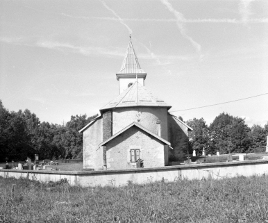 Extérieur : l'abside vue de face. © Région Bourgogne-Franche-Comté, Inventaire du patrimoine Extérieur : l'abside vue de face. © Région Bourgogne-Franche-Comté, Inventaire du patrimoine