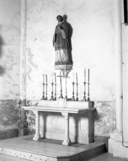 L'autel latéral nord. © Région Bourgogne-Franche-Comté, Inventaire du patrimoine L'autel latéral nord. © Région Bourgogne-Franche-Comté, Inventaire du patrimoine