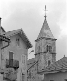 La tour-clocher vue depuis le nord-ouest. © Région Bourgogne-Franche-Comté, Inventaire du patrimoine