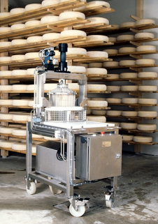 Machine à piquer les fromages. © Région Bourgogne-Franche-Comté, Inventaire du patrimoine