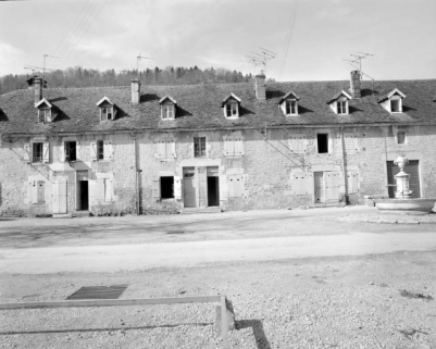 Façade du logement d'ouvriers. © Région Bourgogne-Franche-Comté, Inventaire du patrimoine
