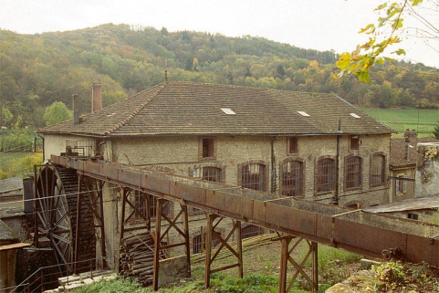 Grande roue hydraulique et atelier de fabrication (J). © Région Bourgogne-Franche-Comté, Inventaire du patrimoine