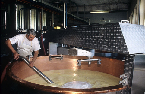 Soutirage sous vide. © Région Bourgogne-Franche-Comté, Inventaire du patrimoine