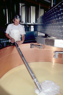 Soutirage sous vide. © Région Bourgogne-Franche-Comté, Inventaire du patrimoine