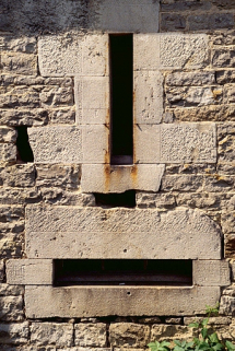 Fenêtres de la chambre à lait, mur ouest. © Région Bourgogne-Franche-Comté, Inventaire du patrimoine