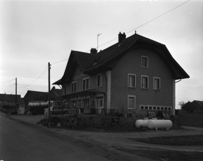 Vue de trois quarts droite. © Région Bourgogne-Franche-Comté, Inventaire du patrimoine