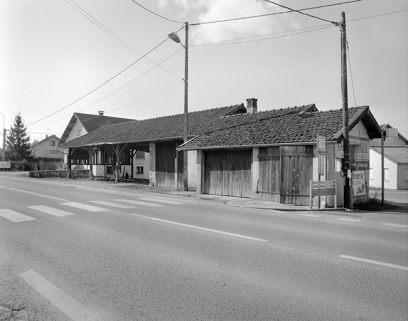 Remises à automobile. © Région Bourgogne-Franche-Comté, Inventaire du patrimoine