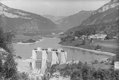 Barrage d'Etables et bassin de retenue. © Région Bourgogne-Franche-Comté, Inventaire du patrimoine