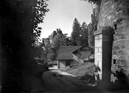 La centrale hydroélectrique depuis l'entrée. © Région Bourgogne-Franche-Comté, Inventaire du patrimoine