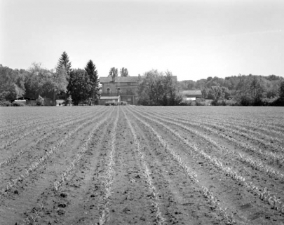 Vue d'ensemble depuis le nord. © Région Bourgogne-Franche-Comté, Inventaire du patrimoine Vue d'ensemble depuis le nord. © Région Bourgogne-Franche-Comté, Inventaire du patrimoine