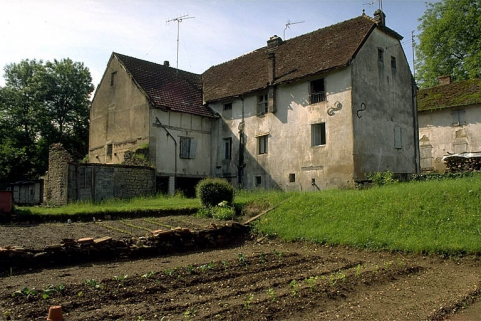 Bâtiment d'eau, atelier de fabrication et logement depuis le nord. © Région Bourgogne-Franche-Comté, Inventaire du patrimoine