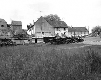 Vue d'ensemble depuis le nord-ouest. © Région Bourgogne-Franche-Comté, Inventaire du patrimoine