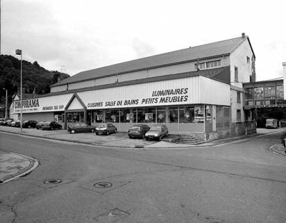 Atelier de fabrication depuis le nord-est. © Région Bourgogne-Franche-Comté, Inventaire du patrimoine Atelier de fabrication depuis le nord-est. © Région Bourgogne-Franche-Comté, Inventaire du patrimoine