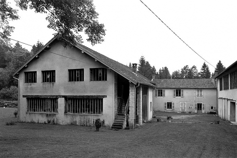 Vue d'ensemble depuis l'est. © Région Bourgogne-Franche-Comté, Inventaire du patrimoine