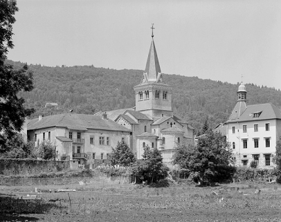 Vue générale depuis le sud-est. © Région Bourgogne-Franche-Comté, Inventaire du patrimoine