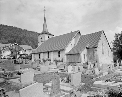Face droite et chevet. © Région Bourgogne-Franche-Comté, Inventaire du patrimoine
