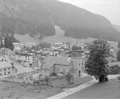 Vue de situation depuis le nord-ouest (vue horizontale). © Région Bourgogne-Franche-Comté, Inventaire du patrimoine