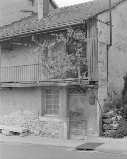 Partie droite de la façade antérieure. © Région Bourgogne-Franche-Comté, Inventaire du patrimoine