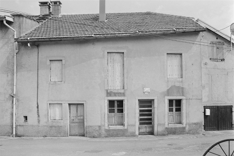 Façade du magasin sur la rue. © Région Bourgogne-Franche-Comté, Inventaire du patrimoine