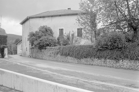 Face sud depuis la rue du curé Marquis. © Région Bourgogne-Franche-Comté, Inventaire du patrimoine