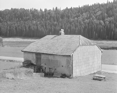 Face sud-ouest et façade postérieure. © Région Bourgogne-Franche-Comté, Inventaire du patrimoine