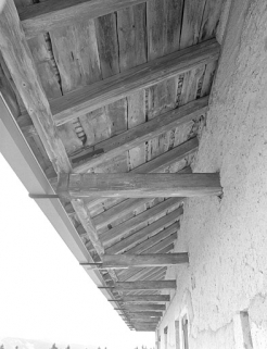 Détail de la charpente de l'avant toit. © Région Bourgogne-Franche-Comté, Inventaire du patrimoine