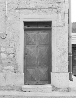 Porte d'accès. © Région Bourgogne-Franche-Comté, Inventaire du patrimoine