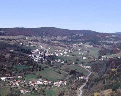 Le village de Septmoncel et ses hameaux sur l'Etain. © Région Bourgogne-Franche-Comté, Inventaire du patrimoine