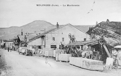 Molinges (Jura). - La Marbrerie [vue de la route]. © Région Bourgogne-Franche-Comté, Inventaire du patrimoine