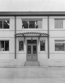 Entrée des bureaux. © Région Bourgogne-Franche-Comté, Inventaire du patrimoine
