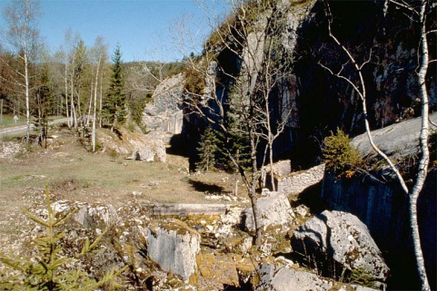 Vue d'ensemble de la carrière depuis le sud. © Région Bourgogne-Franche-Comté, Inventaire du patrimoine
